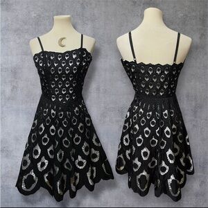 Betsey Johnson Fit Flare BLK Cut Out Overlay WHT Lining Slip Tulle Mini Dress 2